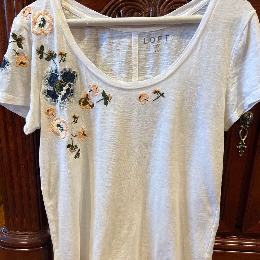 Loft tshirt